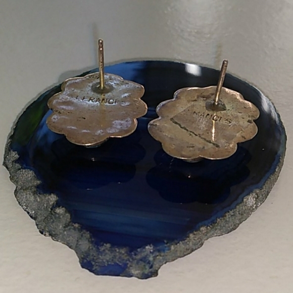 Native American Natural Turquoise Inlay Hand Stamped Scalloped Sterling Silver - Picture 11 of 16